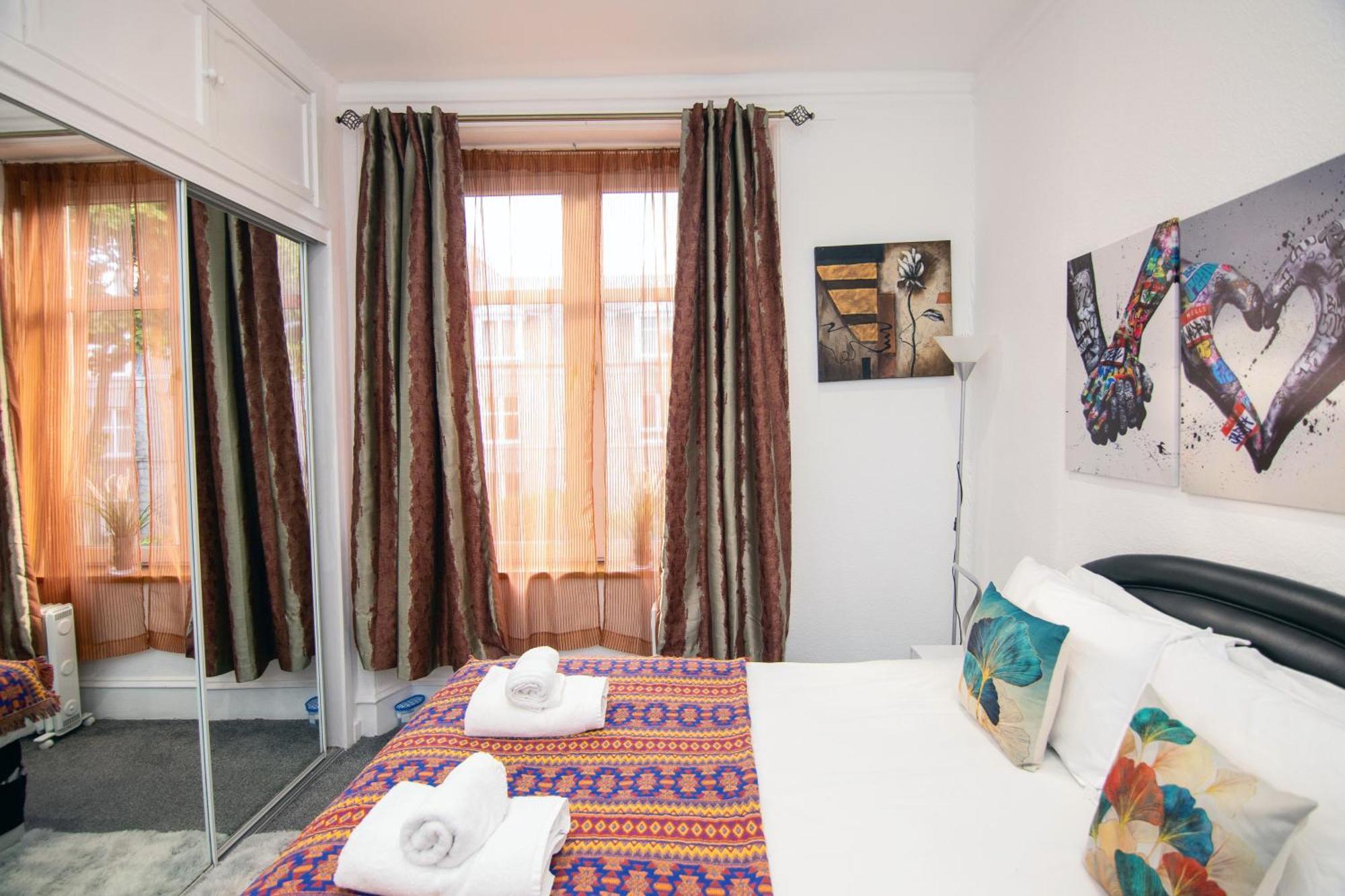 The Summit West End- Elegant Apartment With Free Parking In Prime Location Aberdeen Eksteriør billede