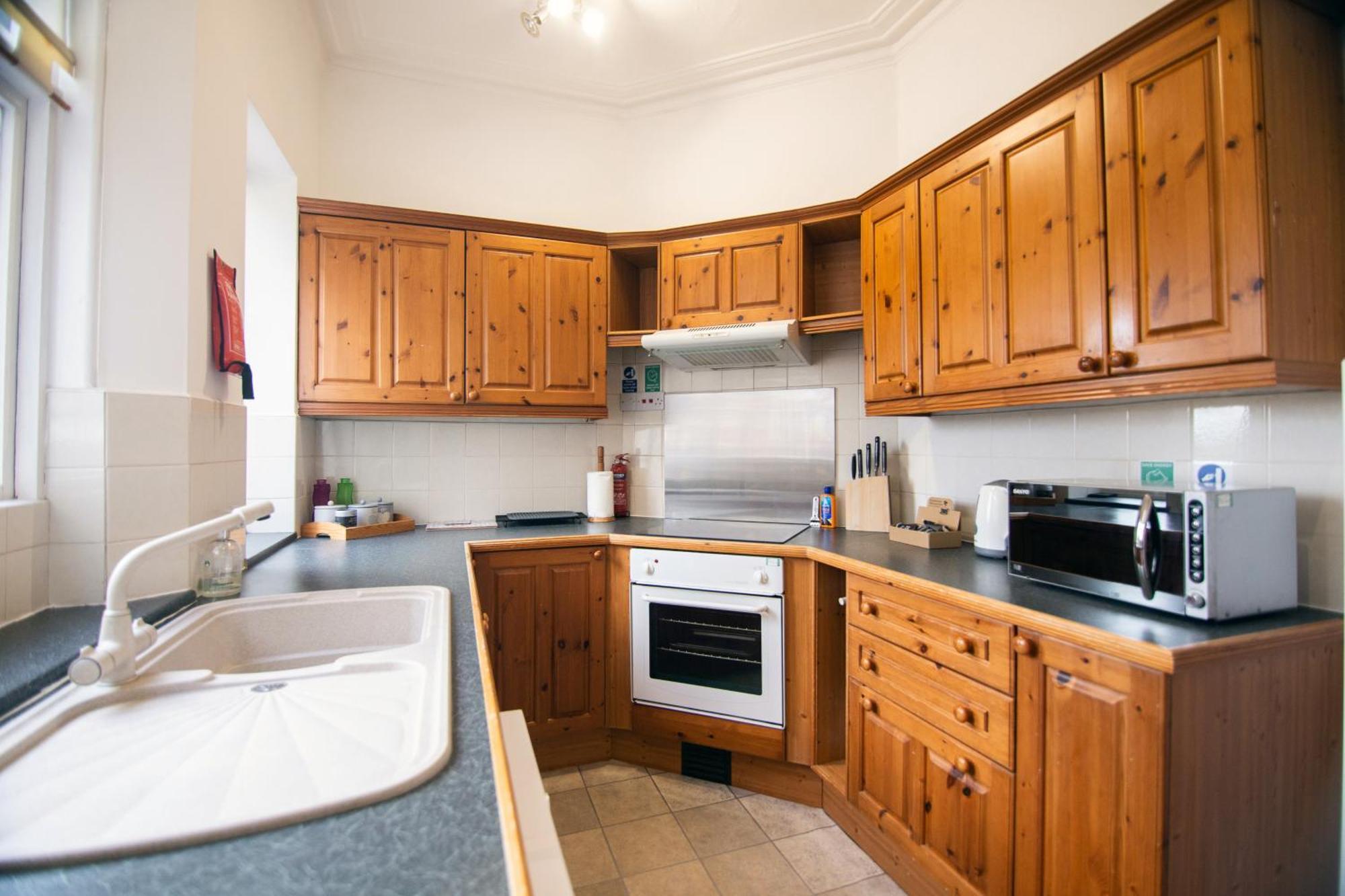 The Summit West End- Elegant Apartment With Free Parking In Prime Location Aberdeen Eksteriør billede